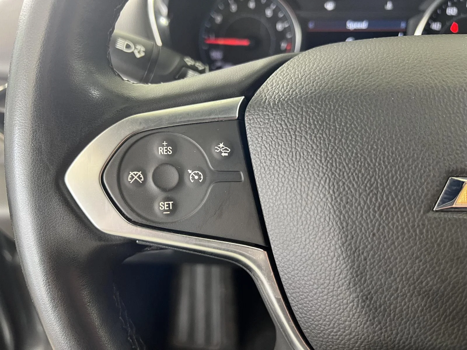 Used 2023 Sterling Gray Metallic Chevrolet LT Cloth image 9