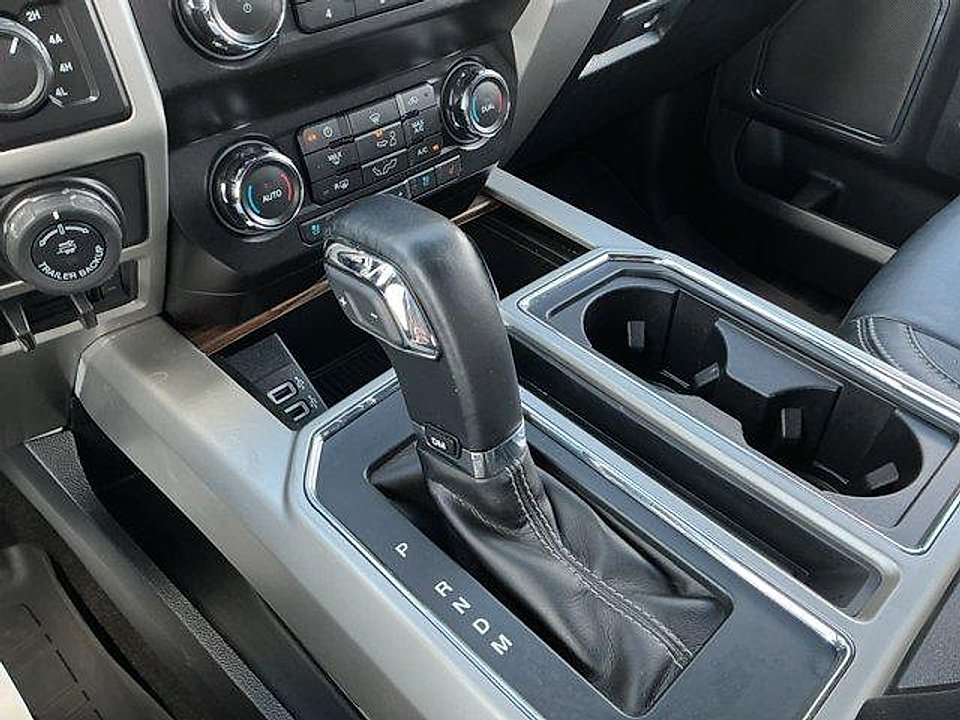 Used 2019 Silver Ford LARIAT image 18