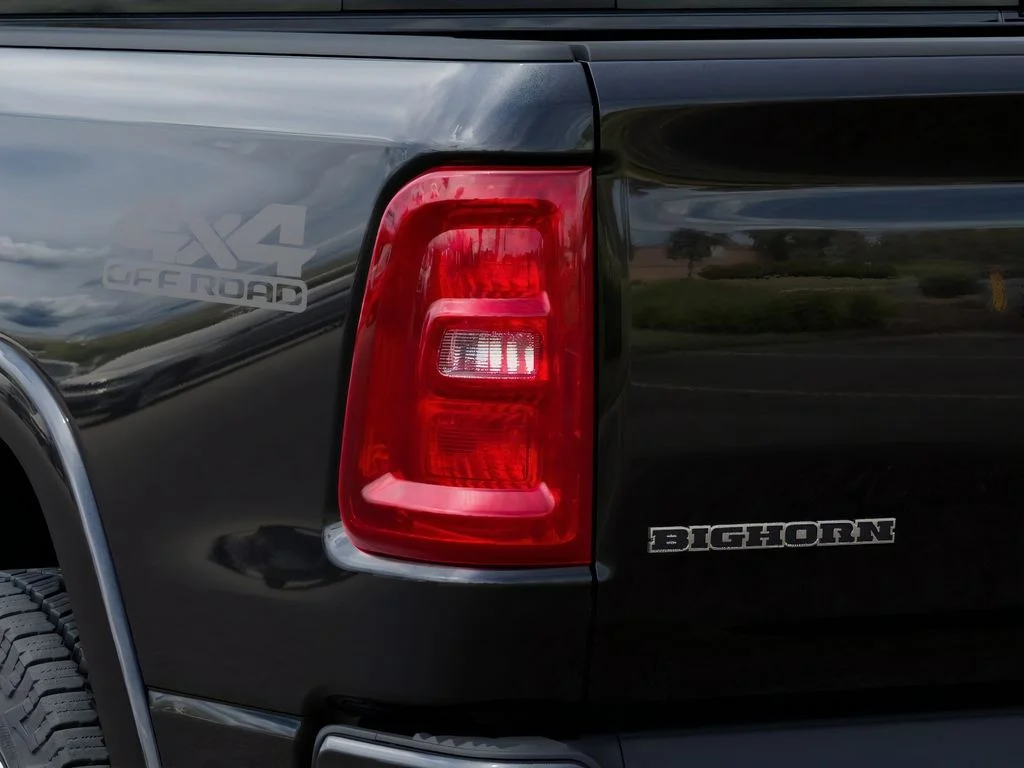 New 2026 Diamond Black Crystal Pearl-Coat Exterior Paint RAM Big Horn/Lone Star image 9