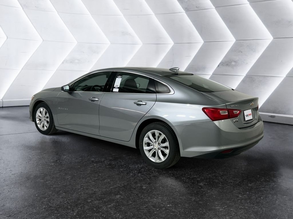 Used 2023 Gray Chevrolet LT image 6
