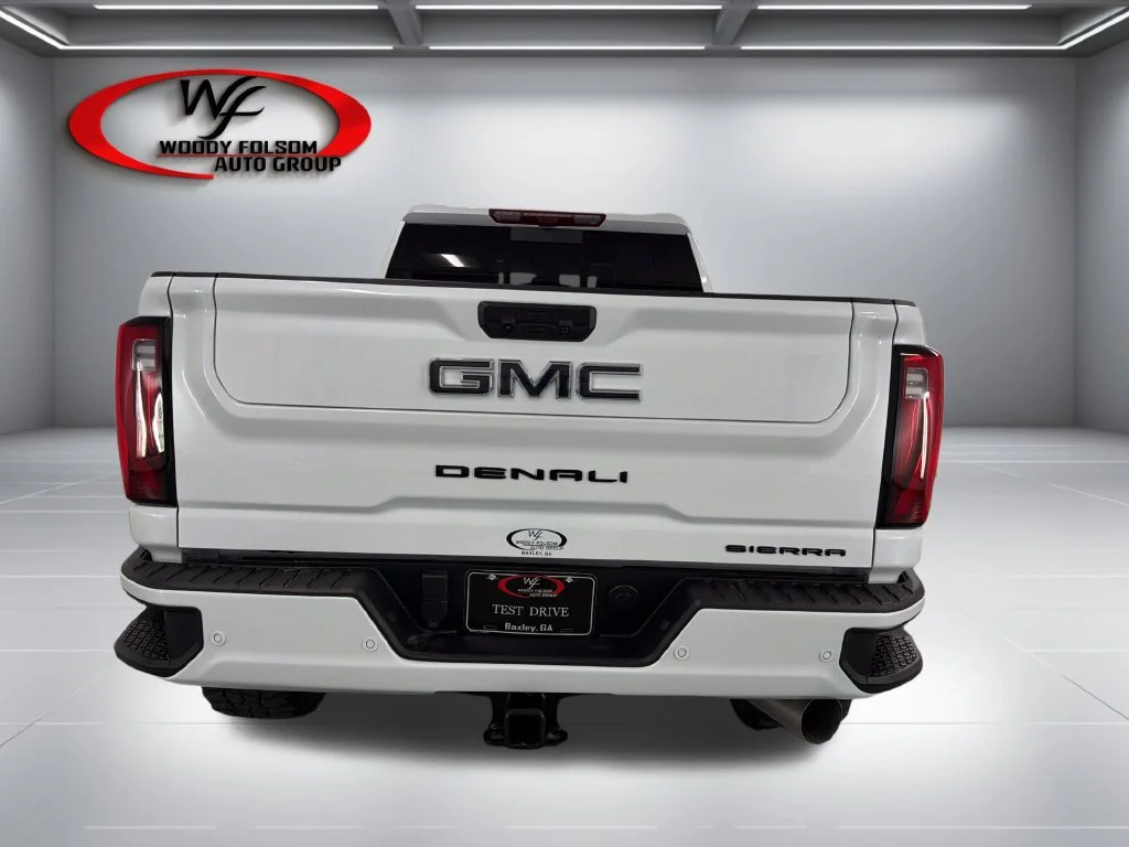 Used 2026 Glacier White Tricoat GMC Denali Ultimate image 11