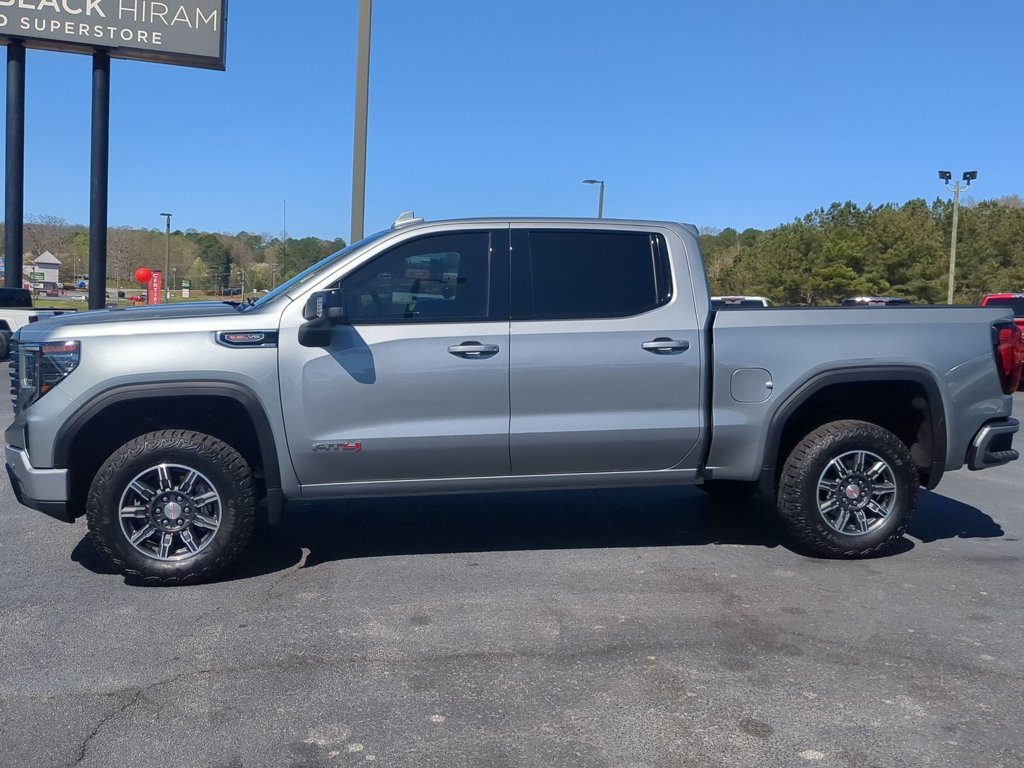 Used 2025 Sterling Metallic GMC AT4 image 8
