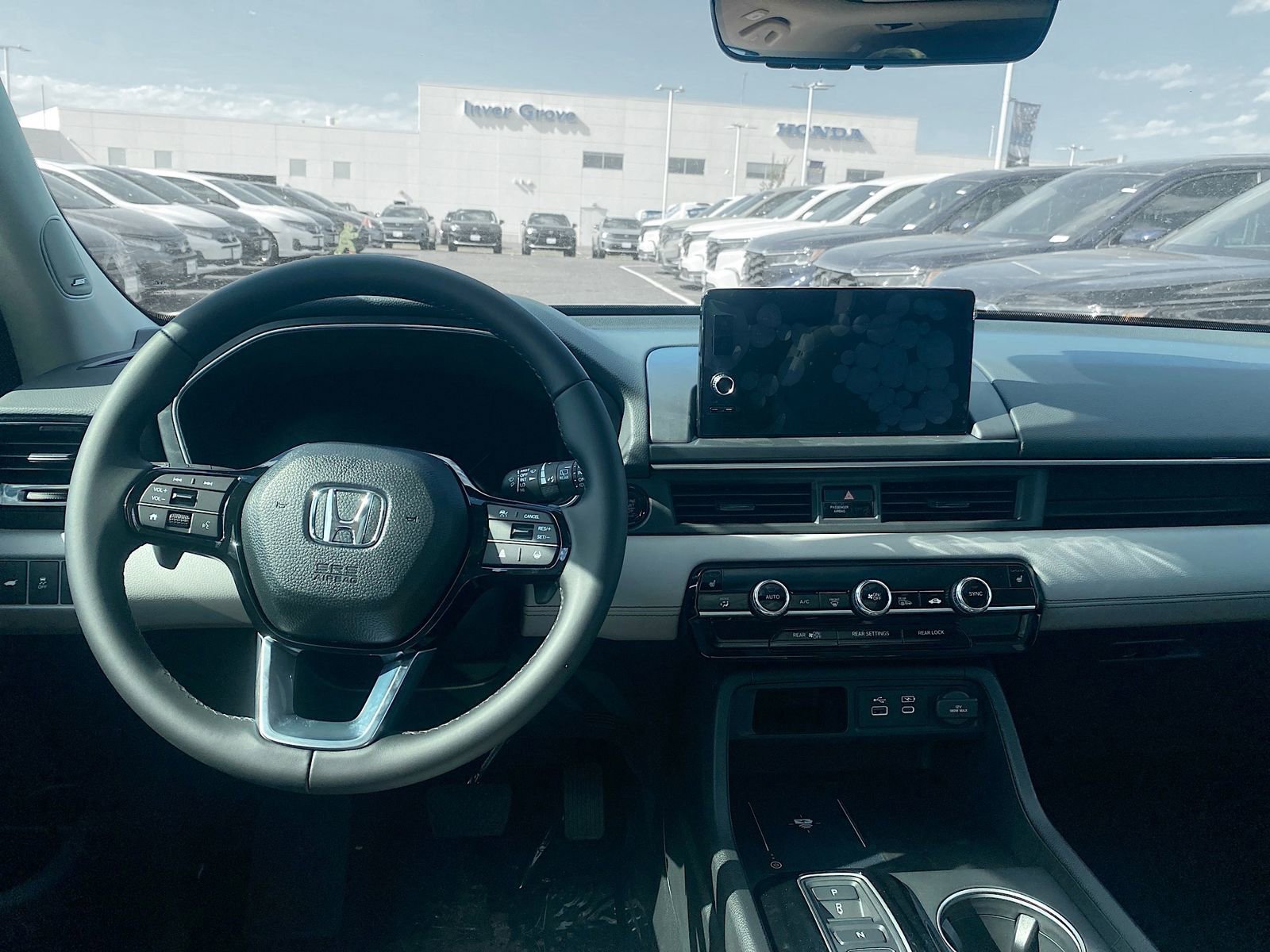 2025 Honda Pilot Touring - Photo 9