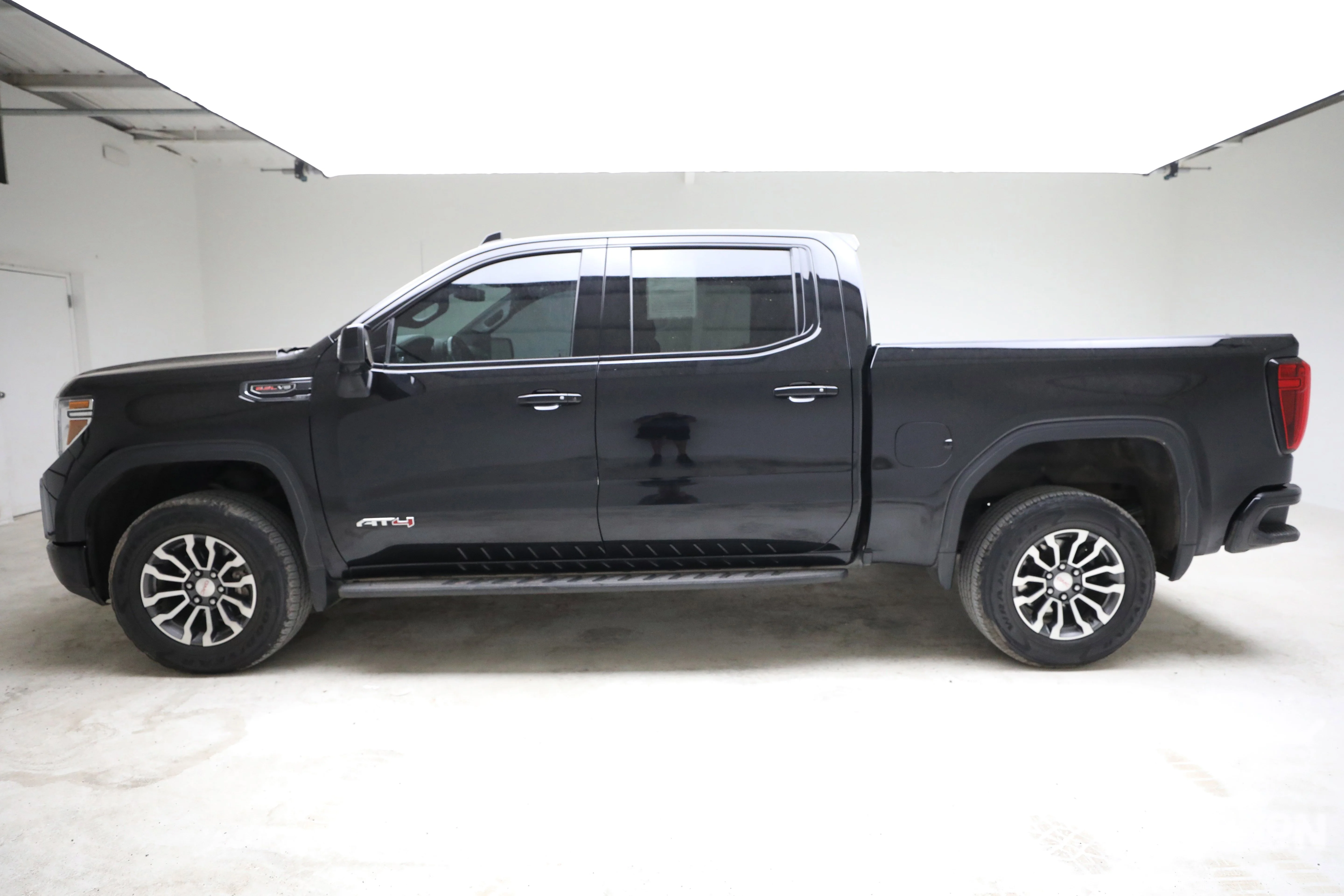 Pre-Owned 2022 GMC Sierra 1500 Limited AT4 Crew Cab 4x4