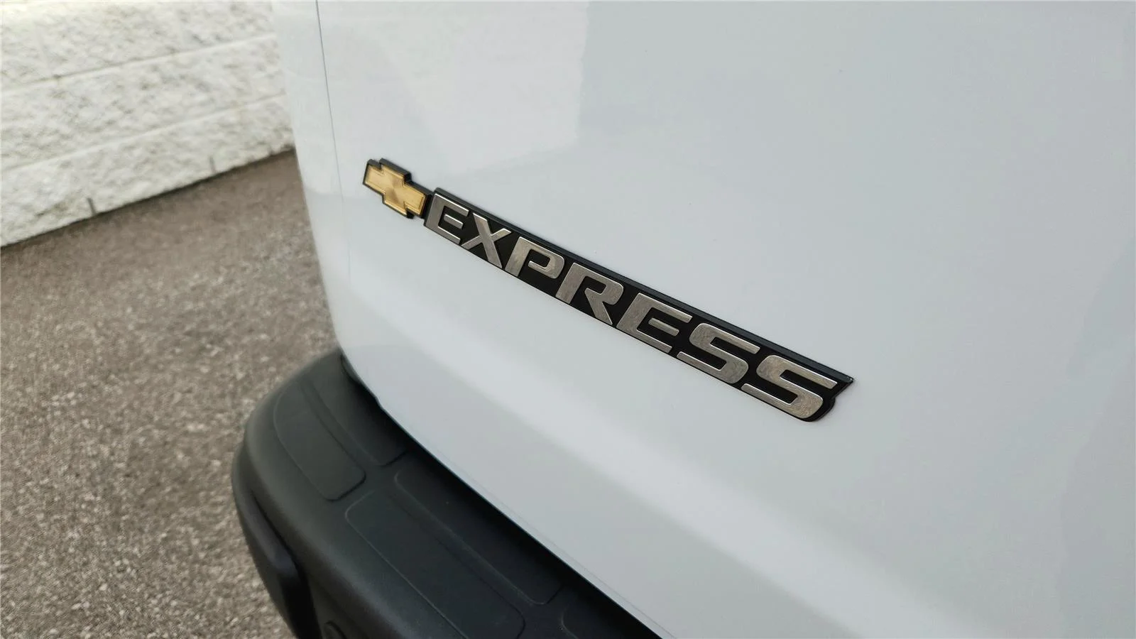 2025 Chevrolet Express Cargo Work Van - Photo 12