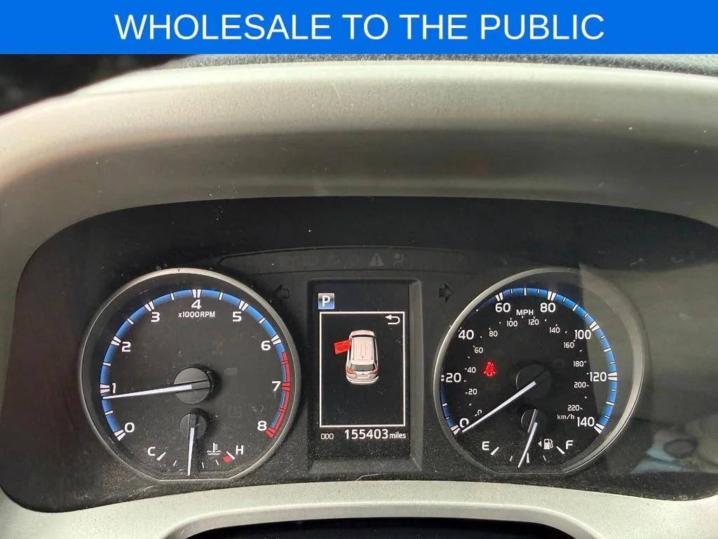 Used 2018 Silver Toyota XLE image 14