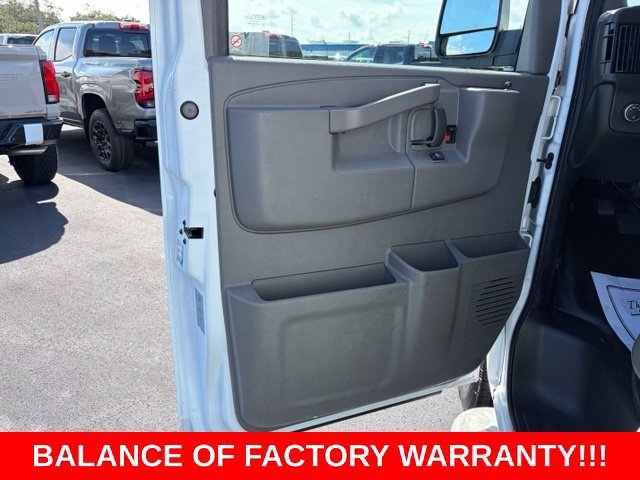 2025 Chevrolet Express Cargo Work Van - Photo 11