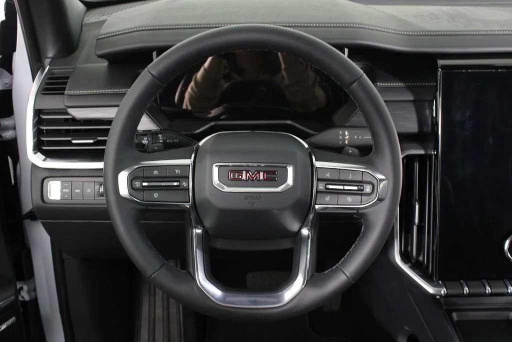 New 2026 Glacier White Tricoat GMC Elevation image 23