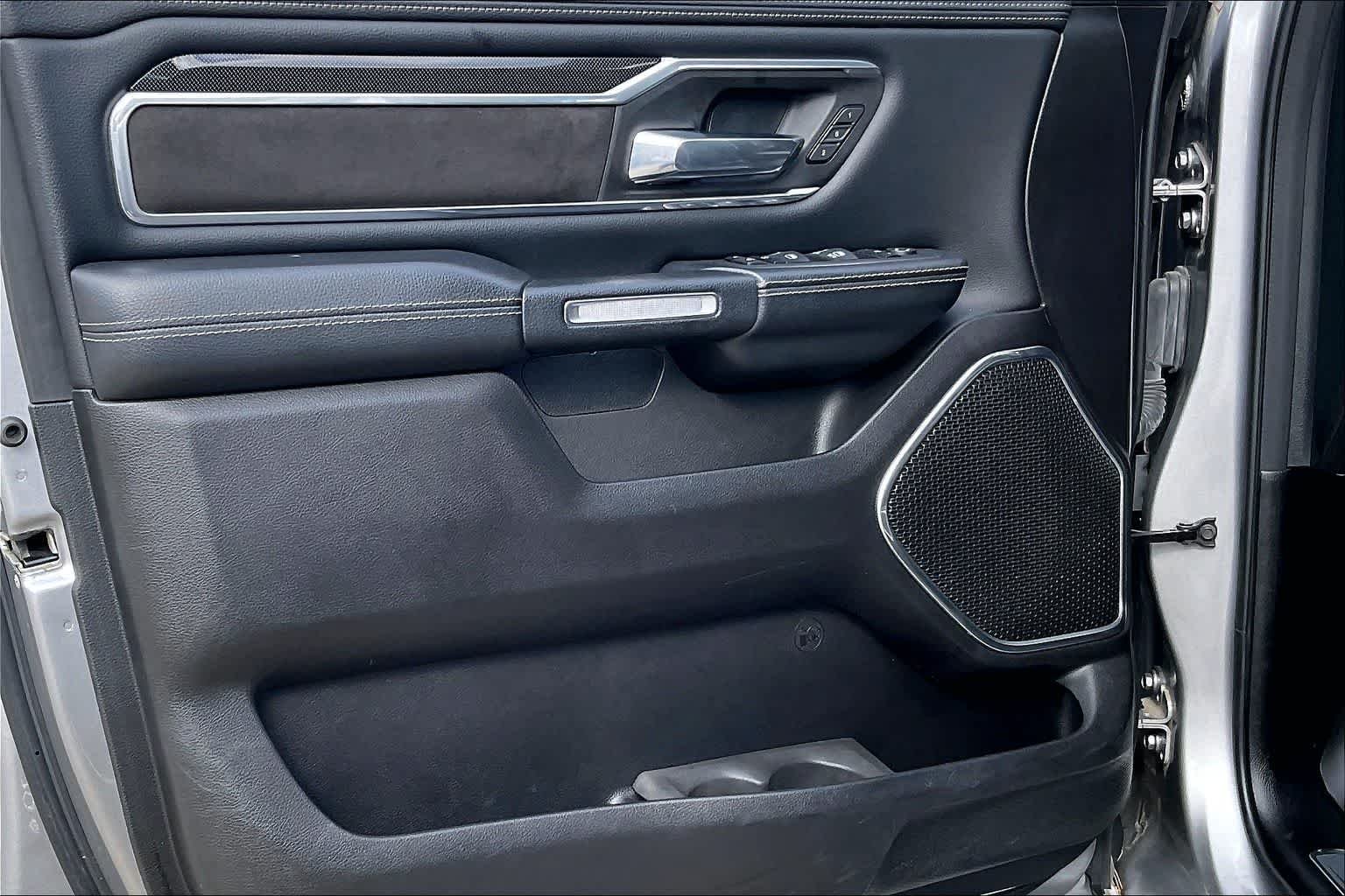 Used 2022 Billet Silver Metallic Clearcoat Ram Laramie image 21