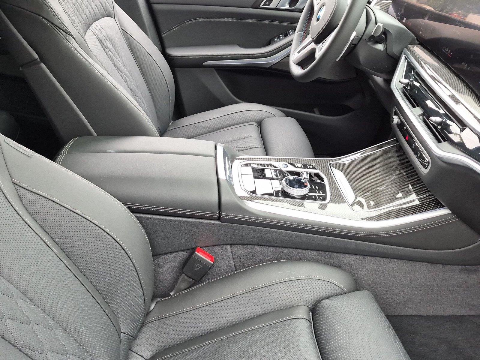 Used 2025 Ametrin Metallic BMW M60i image 36