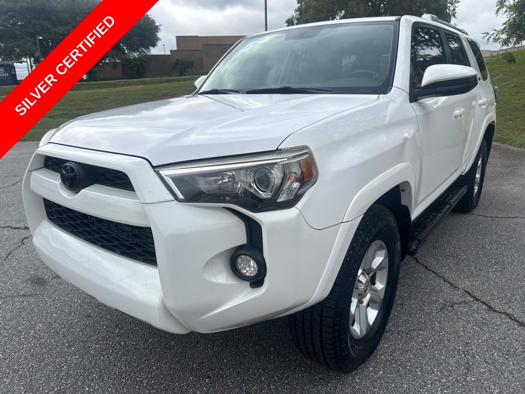 Used 2017 Super White Toyota SR5 image 3