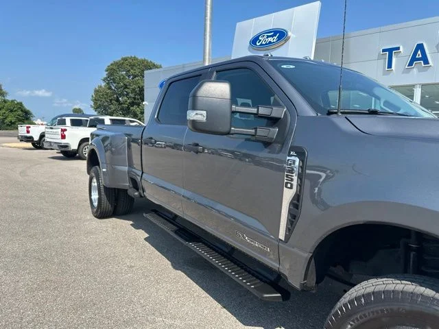 Used 2026 Carbonized Gray Metallic Ford XL image 7
