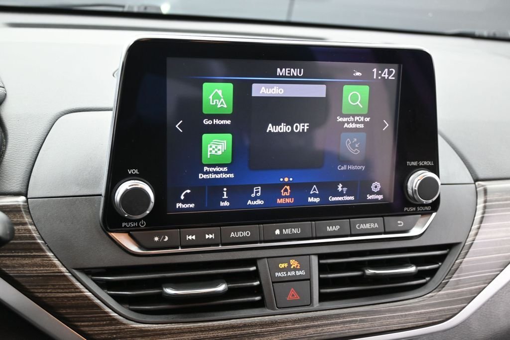 Used 2022 Black Nissan 2.5 SL image 15