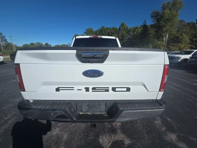 Used 2020  Ford  image 4