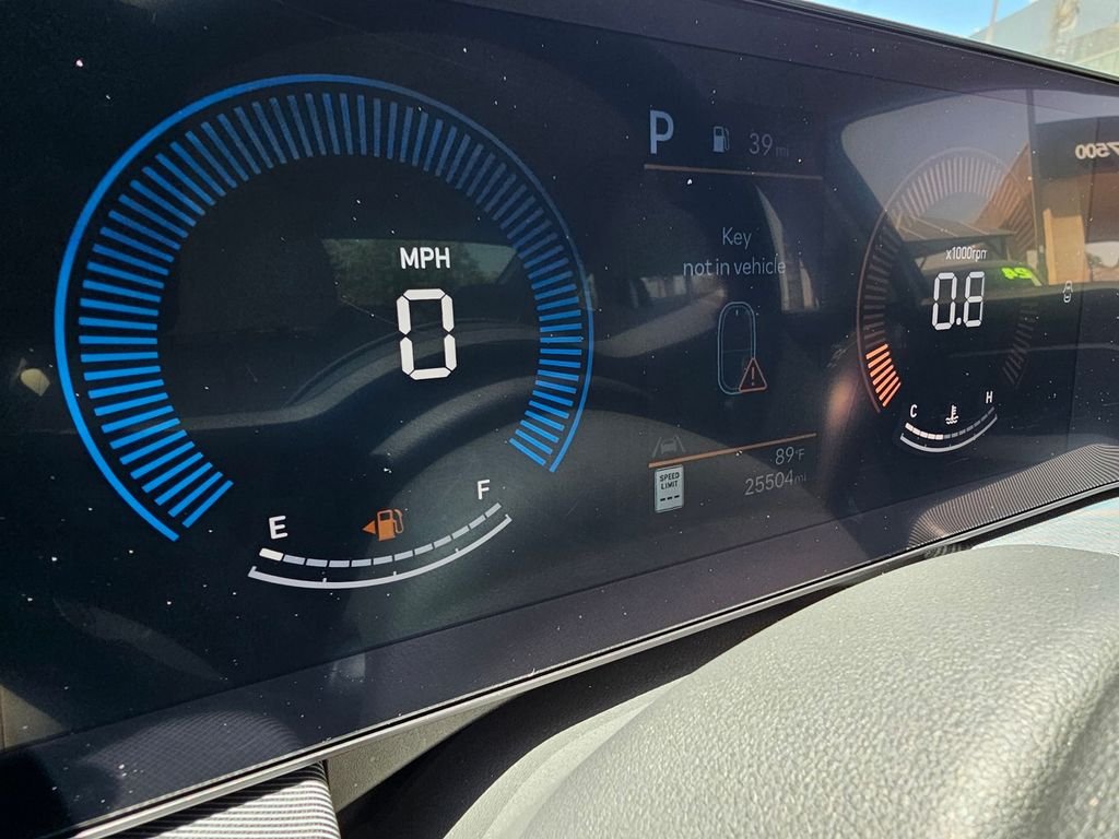 2025 Hyundai Sonata SEL - Photo 28