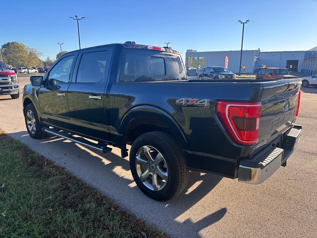 Used 2023 Blue Metallic Ford XLT image 11