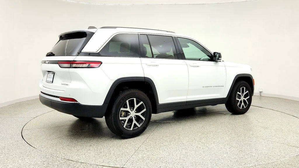 Used 2023 Bright White Clearcoat Jeep Limited 4x4 w/ 18