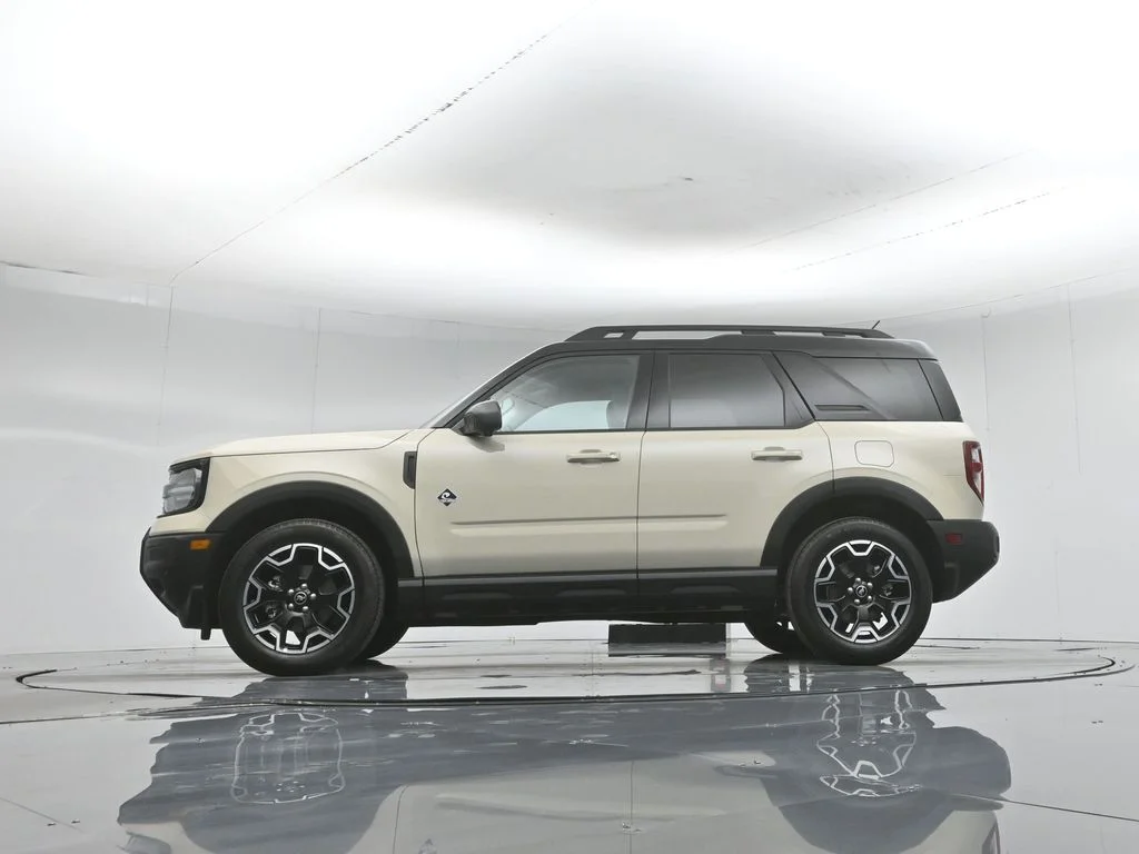 Certified Used 2025 Beige Ford Outer Banks image 8