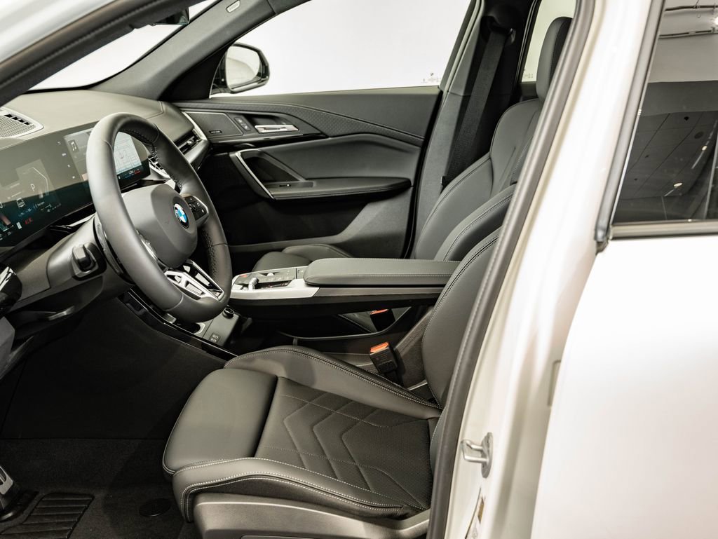 New 2026 Alpine White BMW xDrive28i image 22
