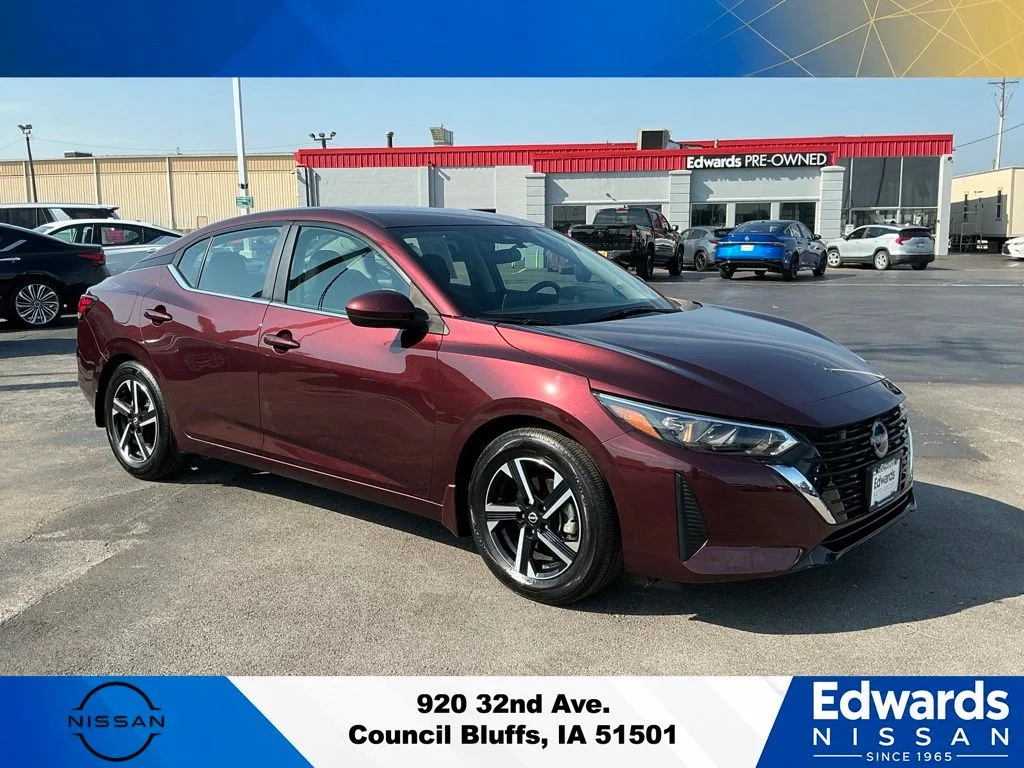 Used 2025 Red Nissan SV image 2
