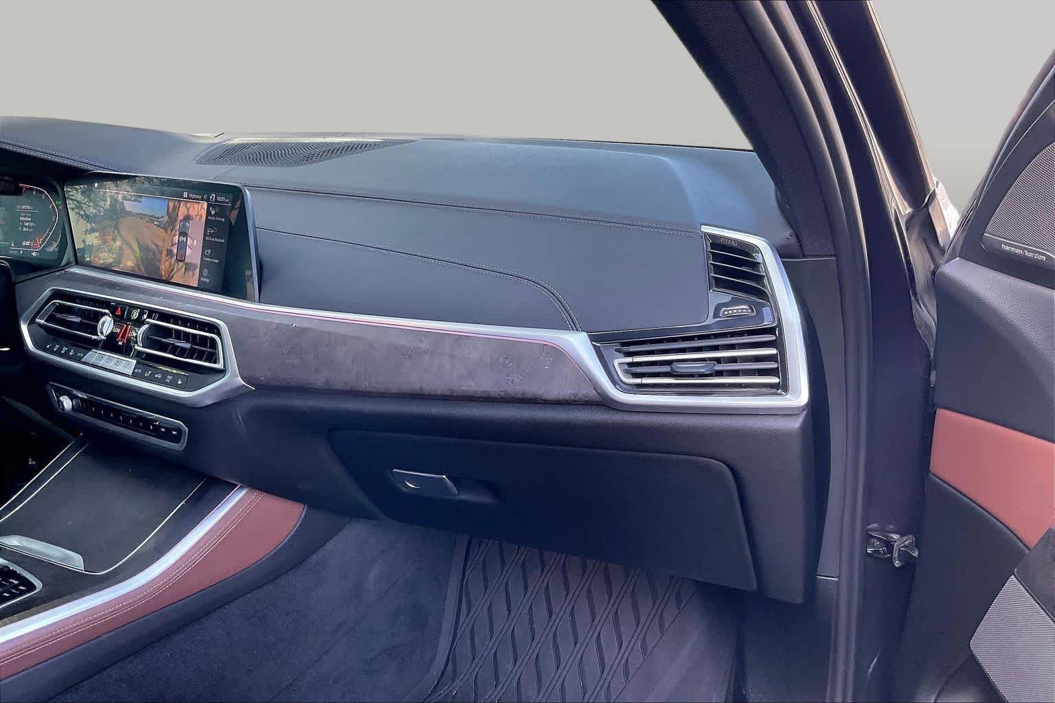 Used 2020 Arctic Gray Metallic BMW xDrive40i image 18