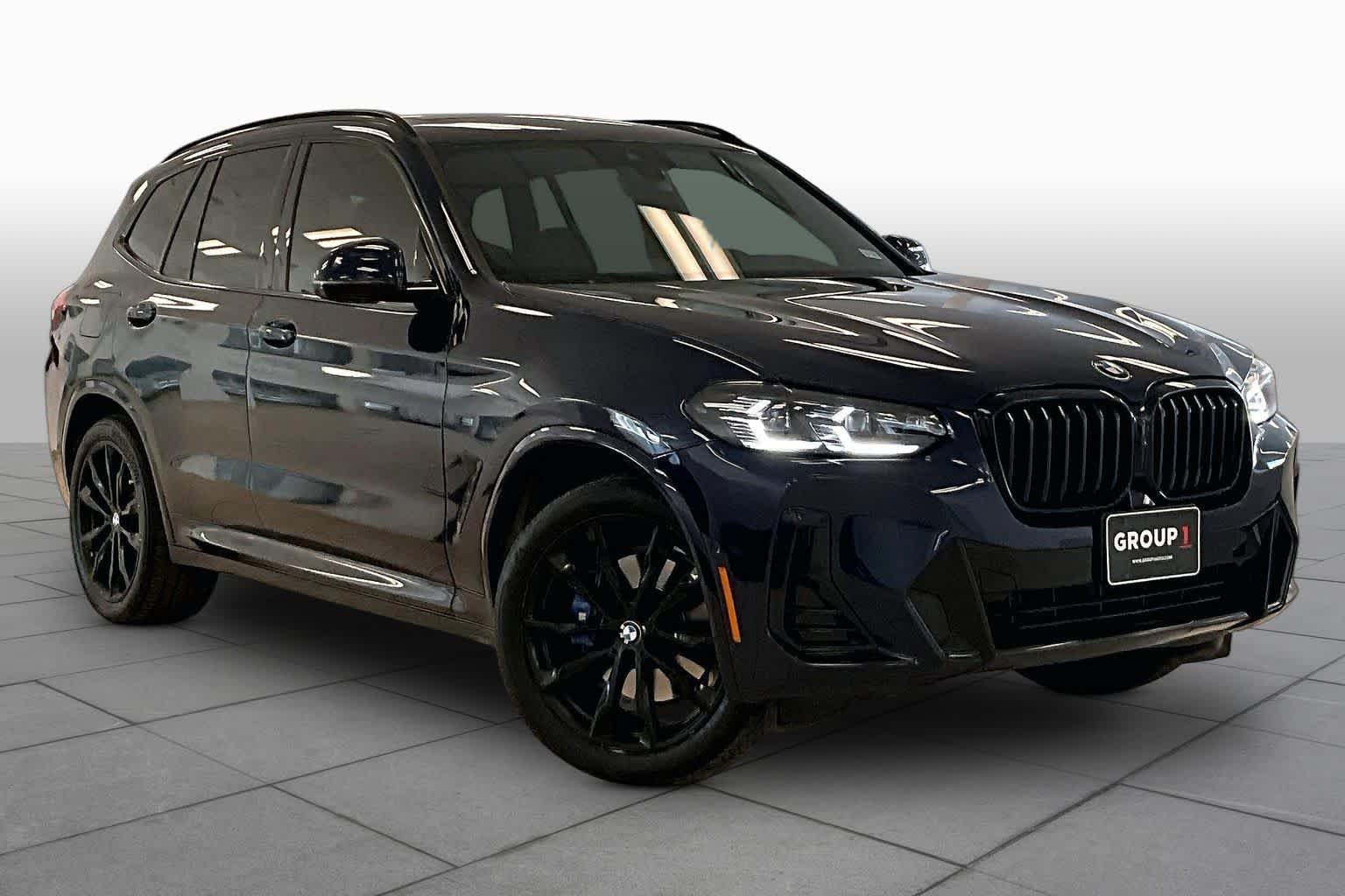 Used 2024 Tanzanite Blue II Metallic BMW sDrive30i image 2