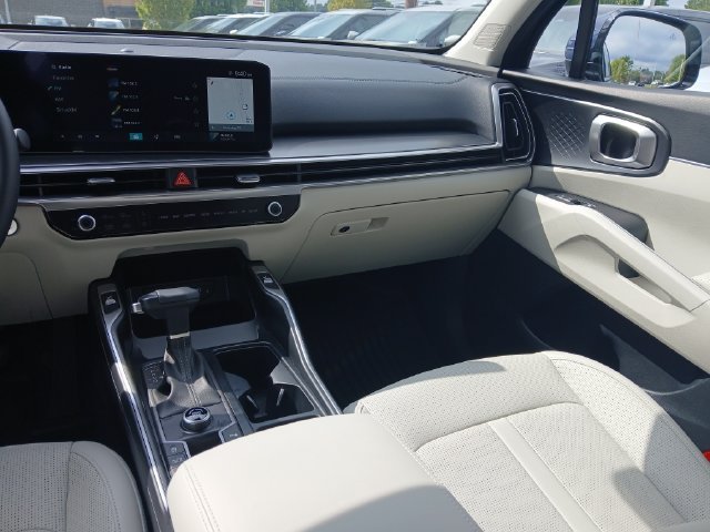 Used 2024 Black Kia S image 13