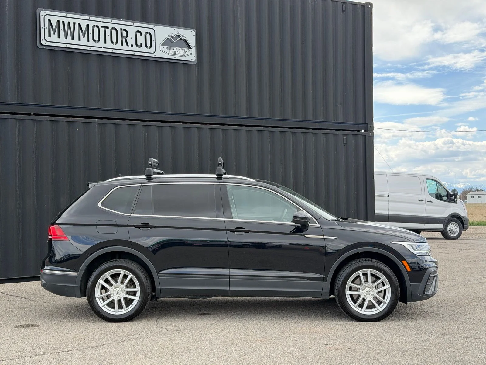 Used 2022  Volkswagen 2.0T SE image 6