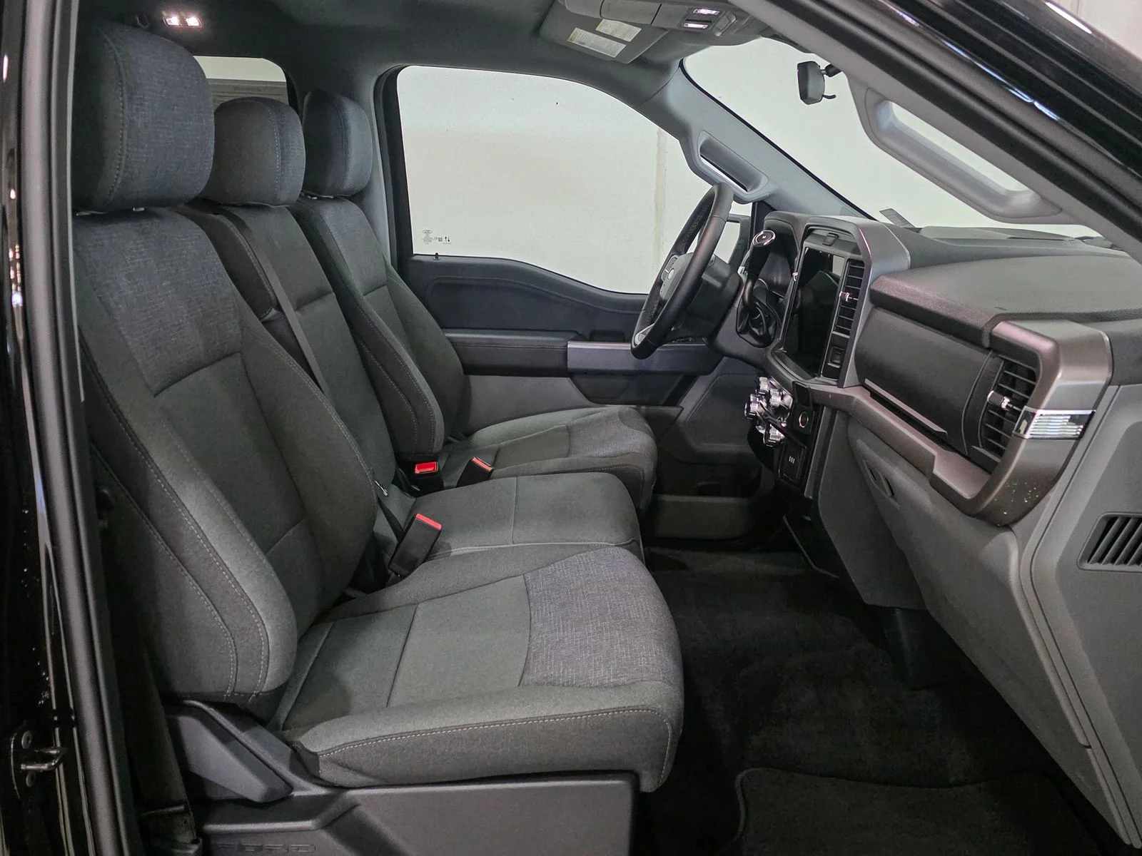 Used 2026 Agate Black Metallic Ford XLT image 22