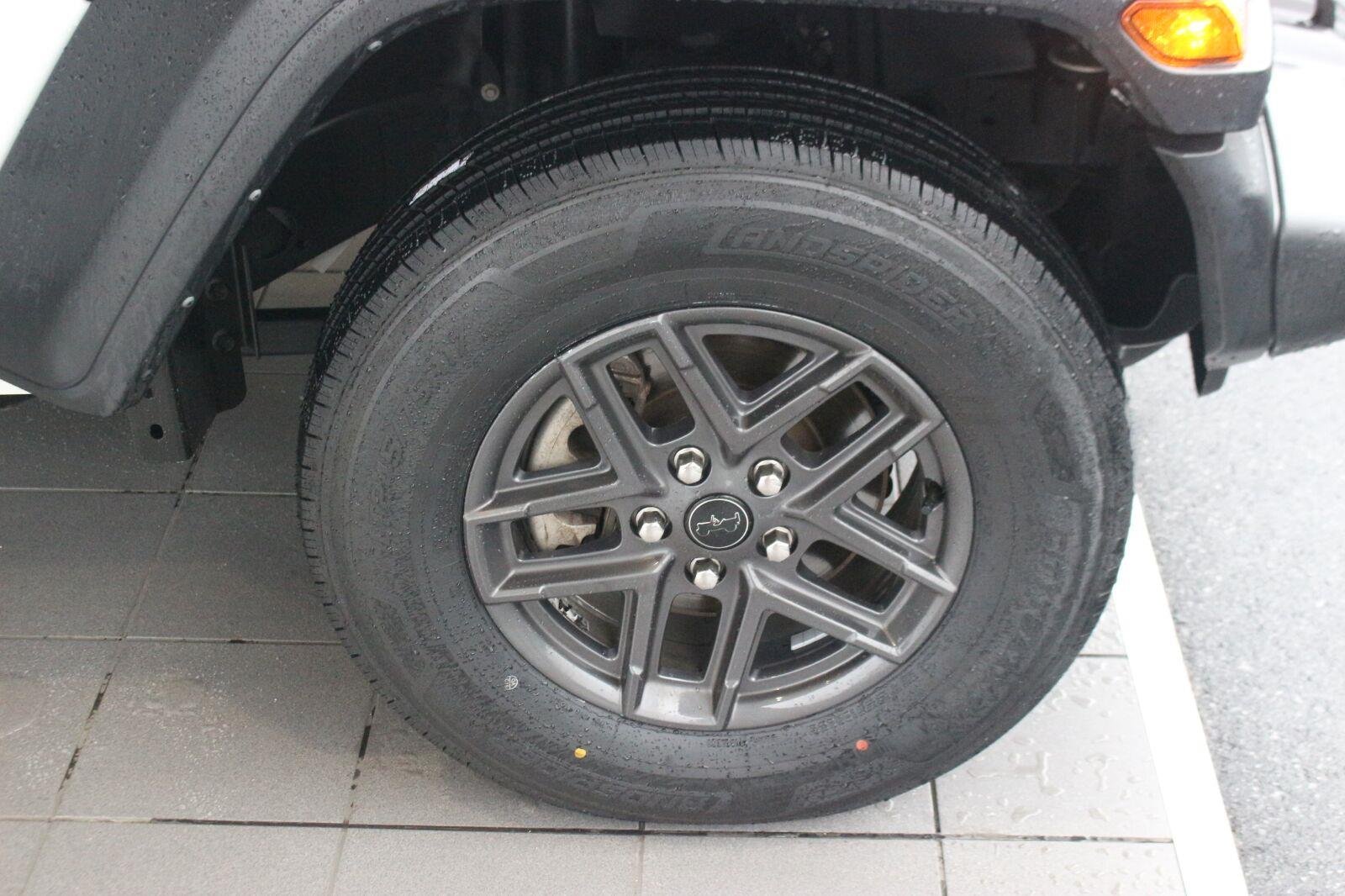 Used 2024 Whyte Jeep Sport S image 29