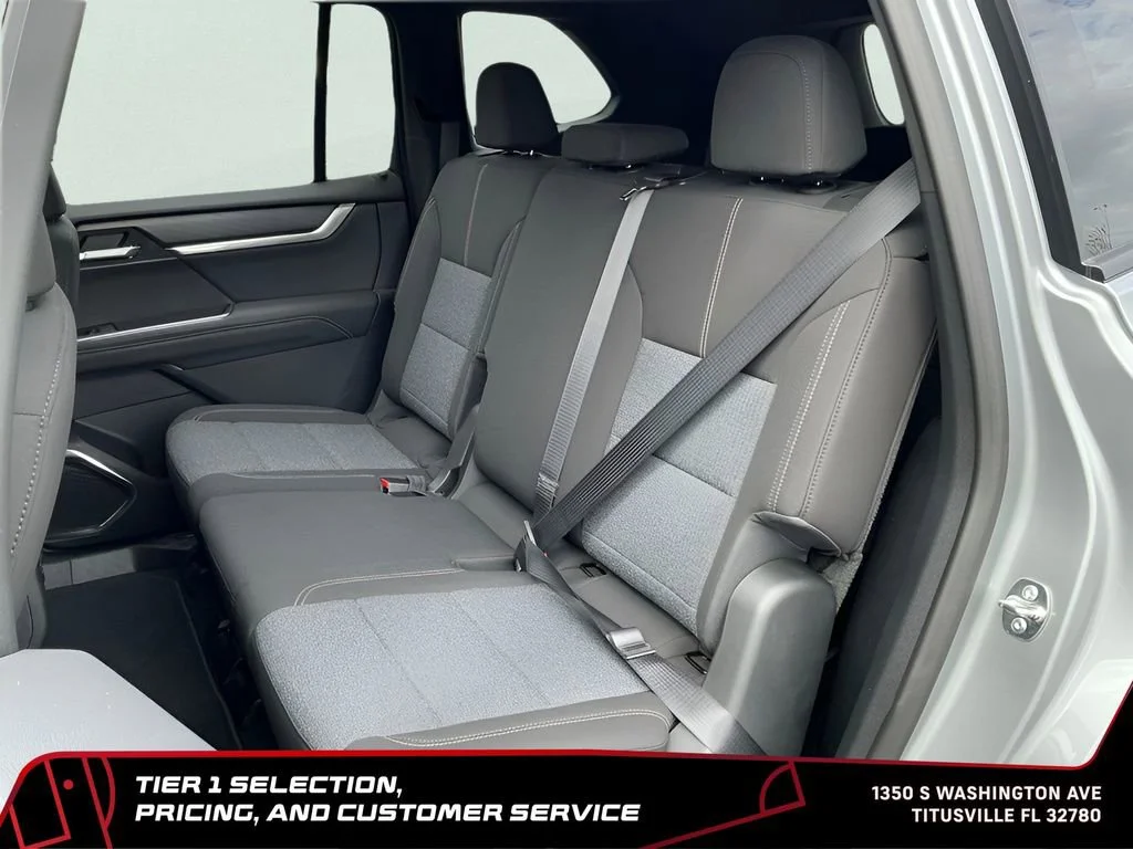 New 2026 Sterling Metallic GMC Elevation image 20
