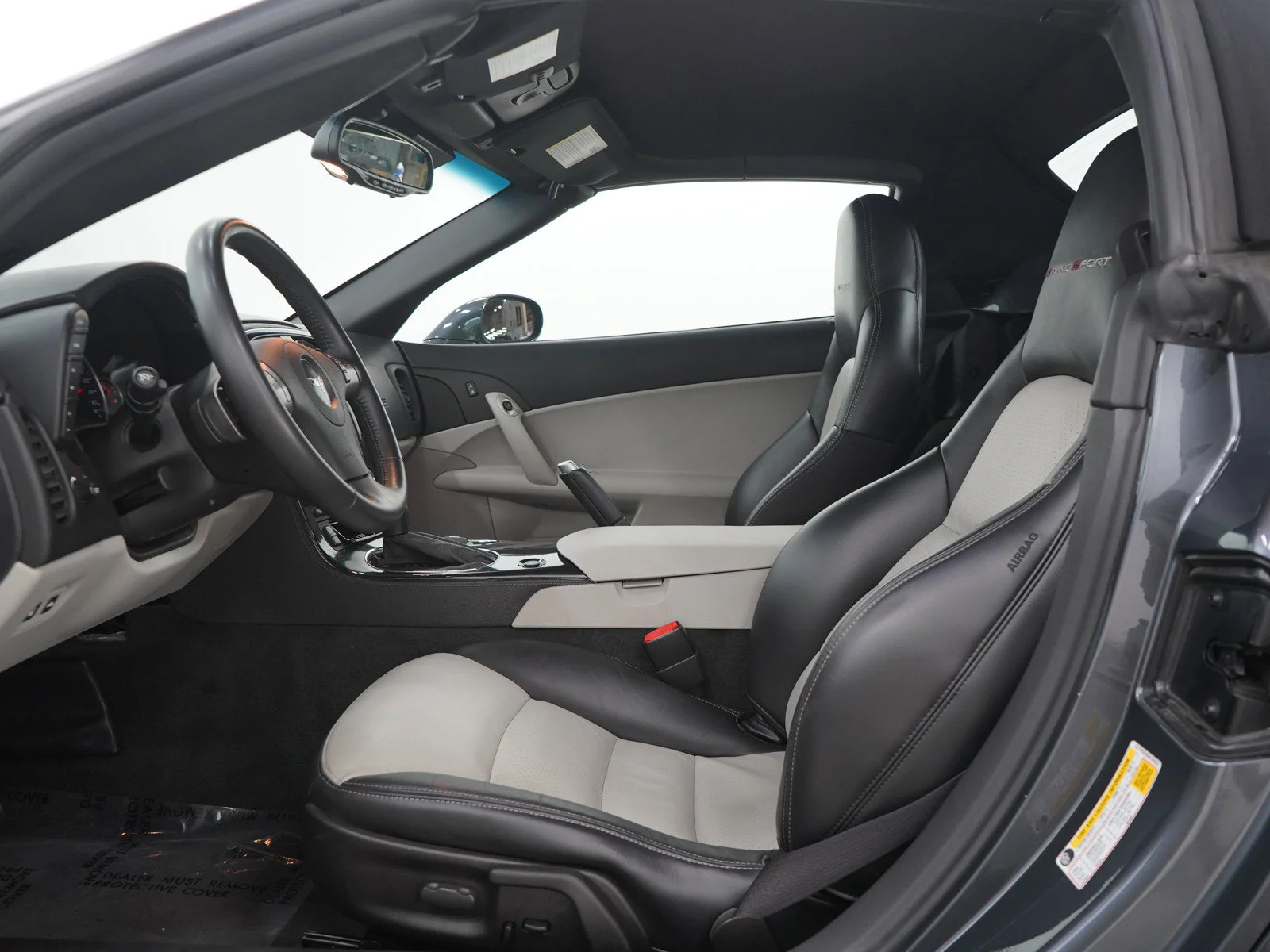 Used 2010 Cyber Gray Metallic Chevrolet Grand Sport image 15