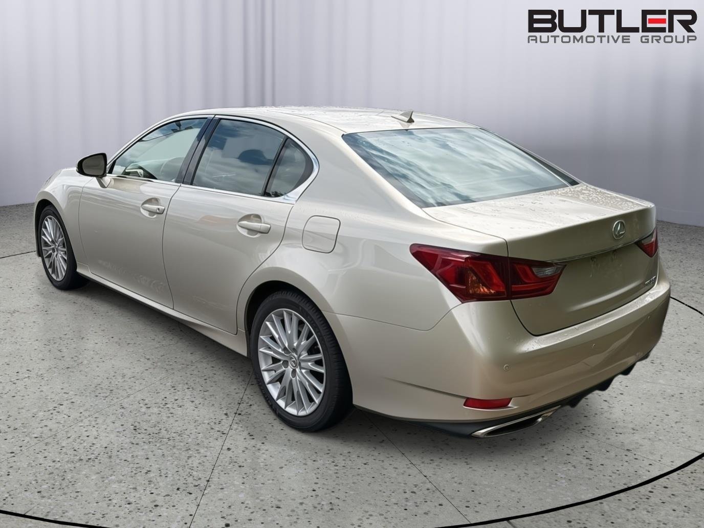 Used 2013 SATIN CASHMERE MET. Lexus 4dr Sdn RWD image 10