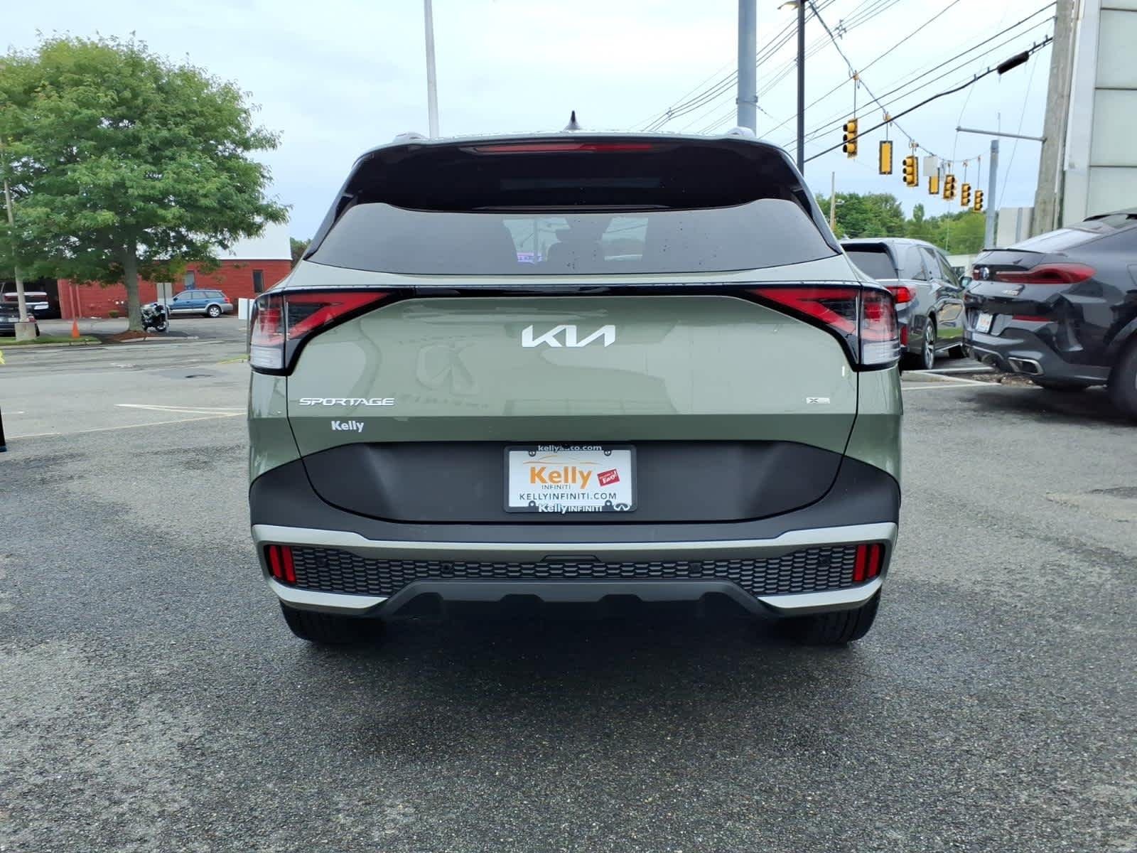 Used 2023 Jungle Green Kia X-Line image 6