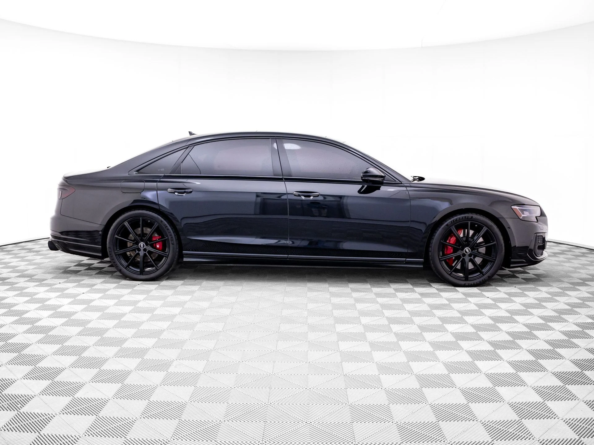 Used 2023 Black Audi 4.0T image 6