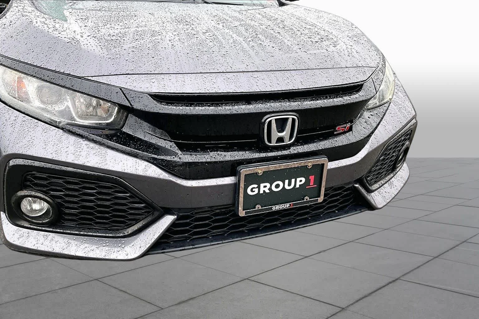 Certified Used 2018 Modern Steel Metallic Honda  image 32