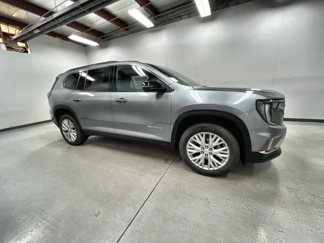 New 2026 Sterling Metallic GMC Elevation image 9