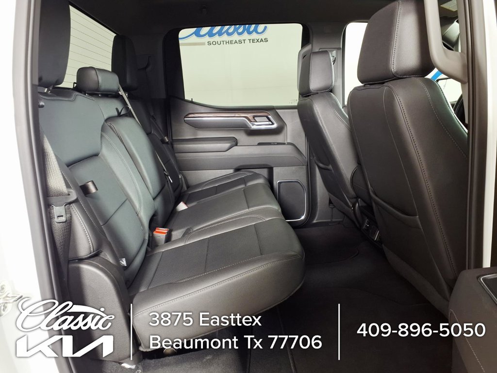 Used 2025 White GMC SLT image 10