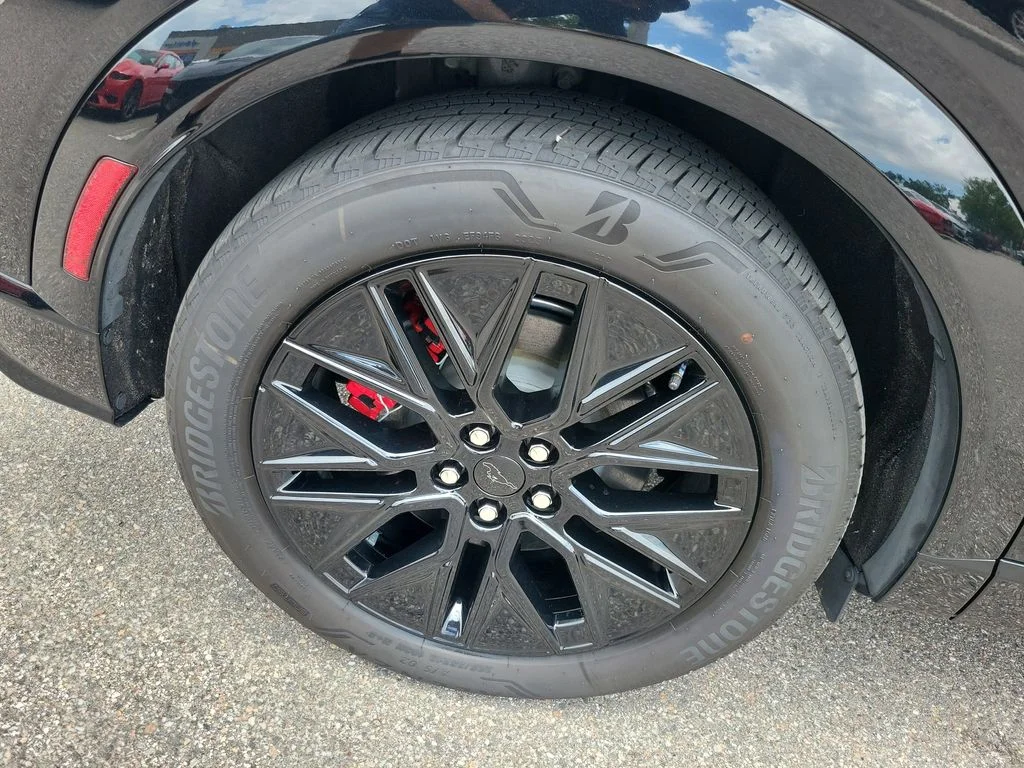 Used 2025 Black Ford Premium image 6