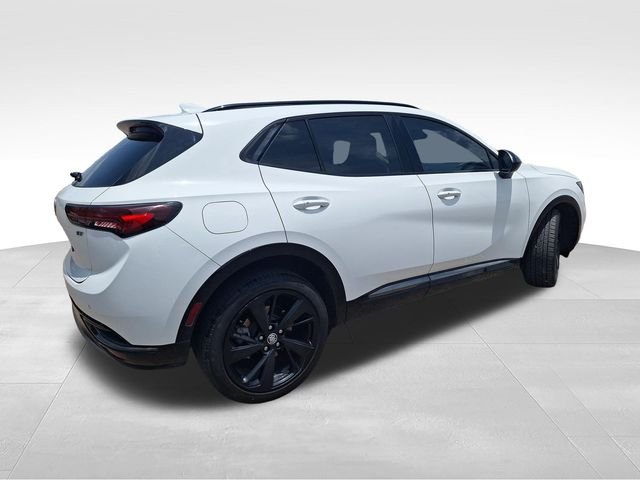 Used 2022 White Buick Preferred image 7