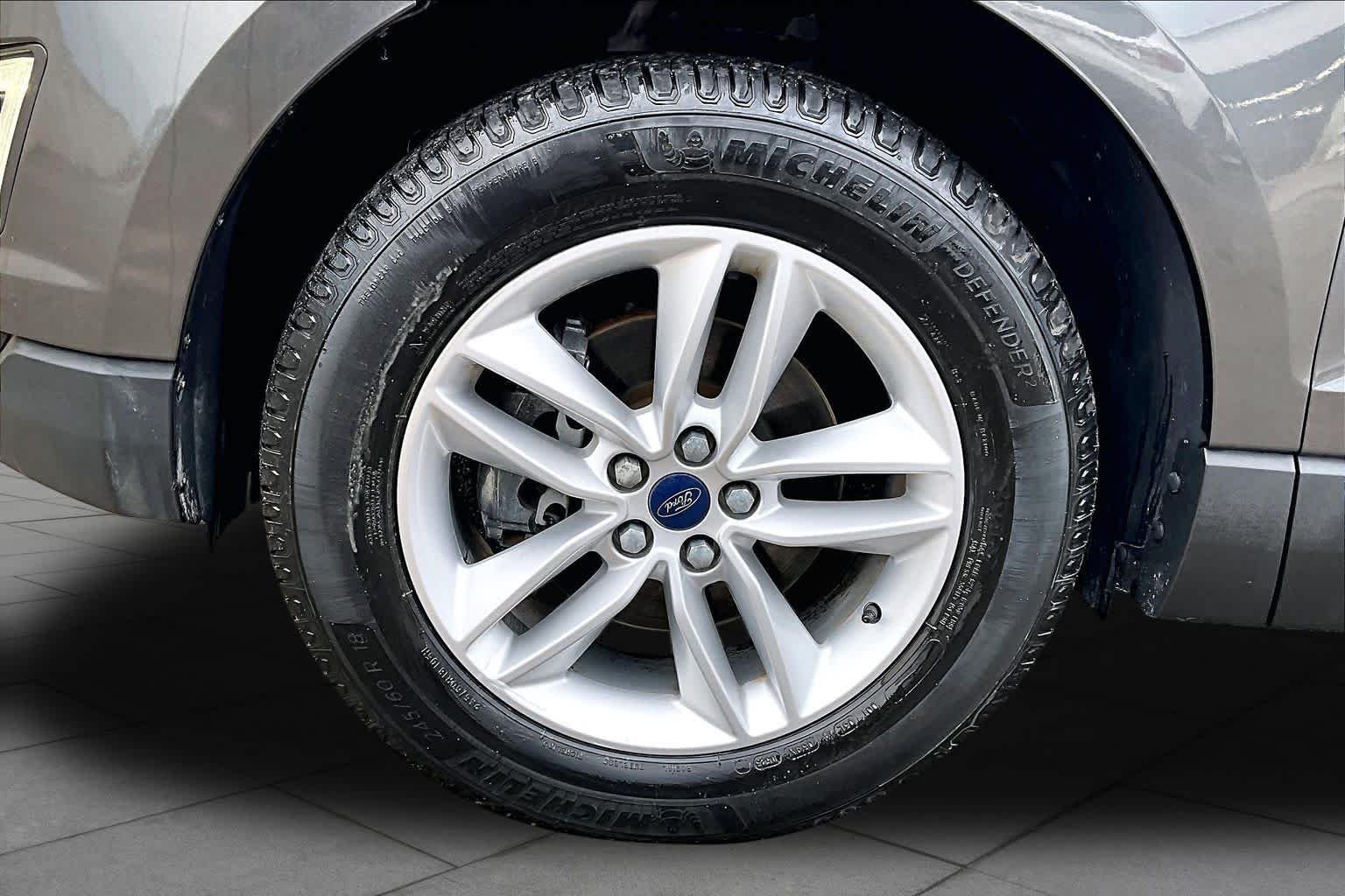 Used 2015 Magnetic Metallic Ford SEL image 13