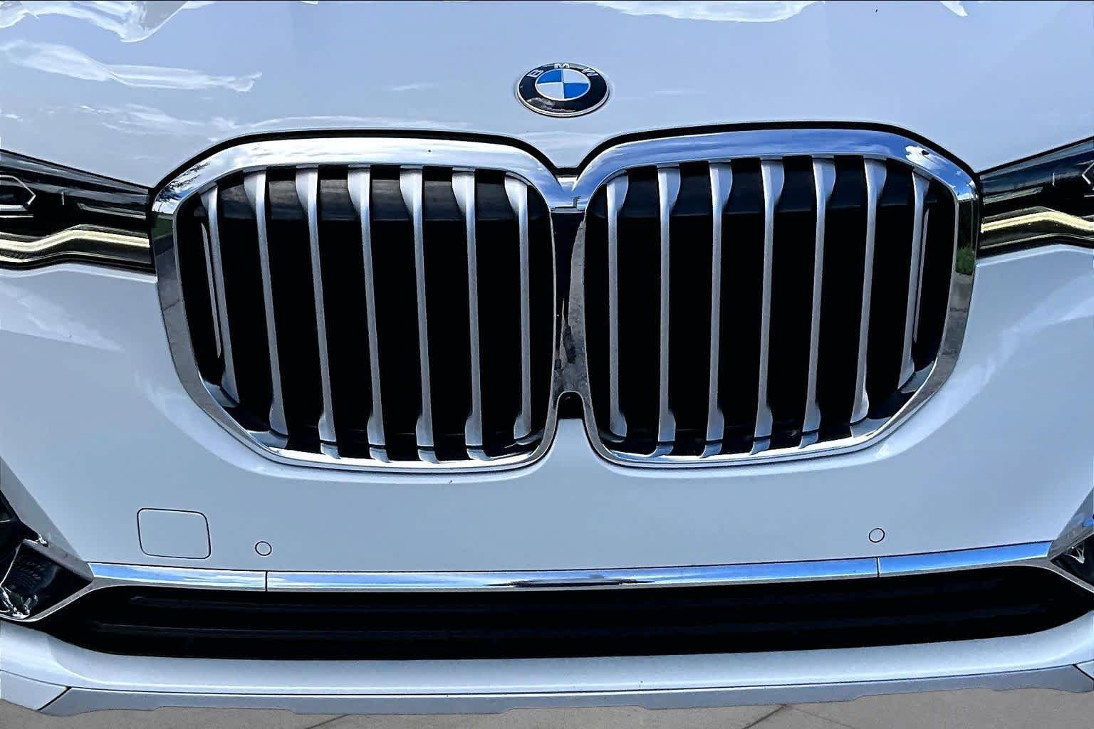Used 2021 Alpine White BMW xDrive40i image 30