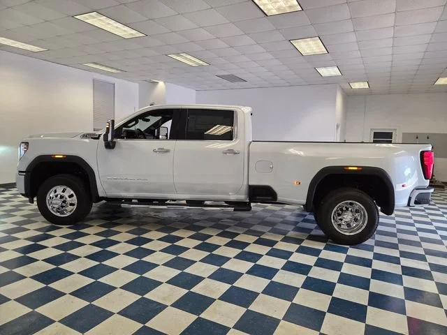New 2026 Glacier White Tricoat GMC Denali DRW image 4