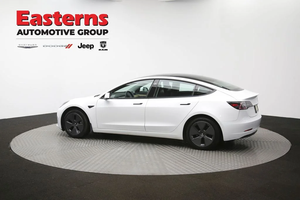 Used 2021 White Tesla Standard Range Plus image 56