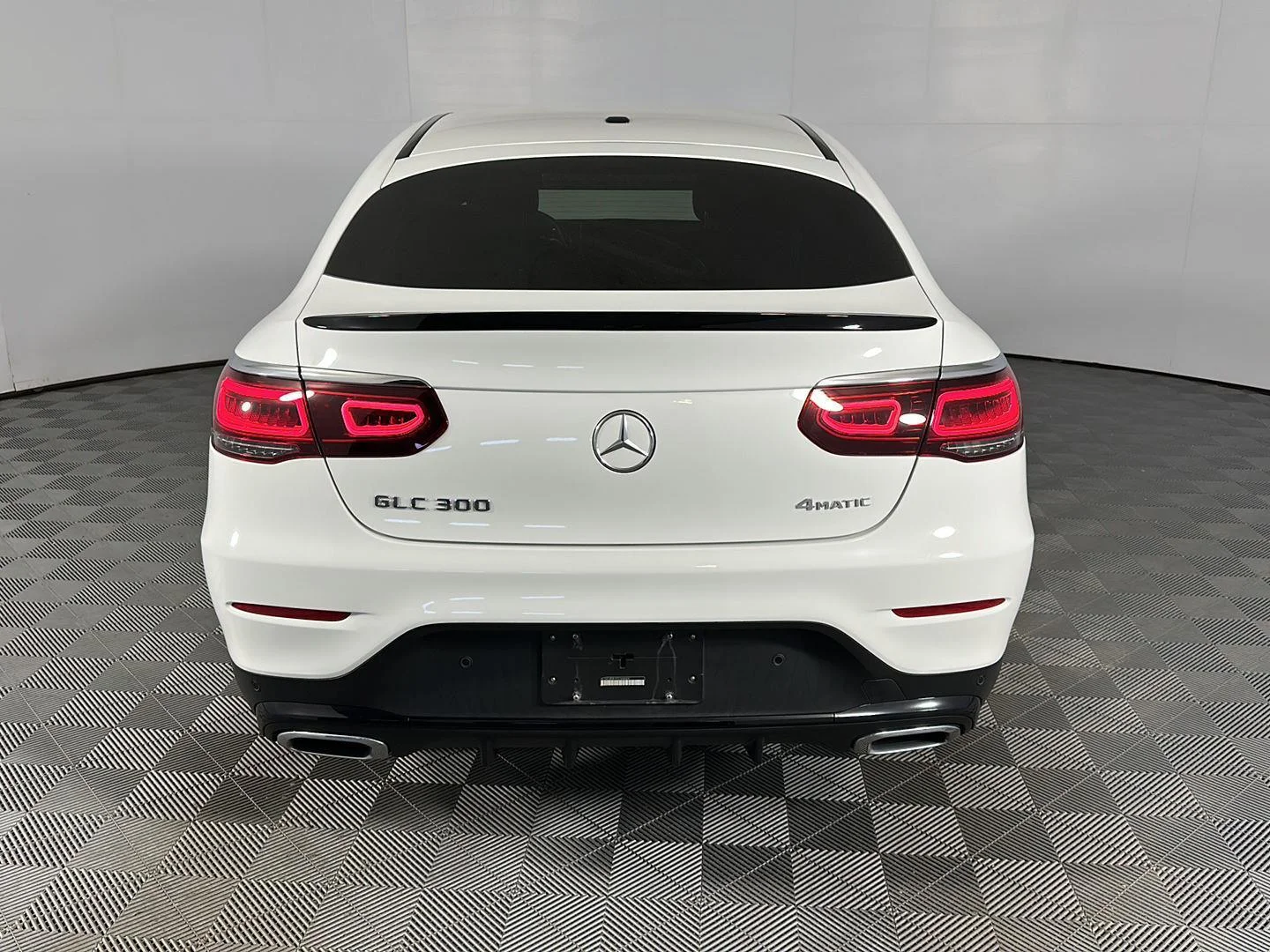 Used 2023 Polar White Mercedes-Benz GLC 300 image 6