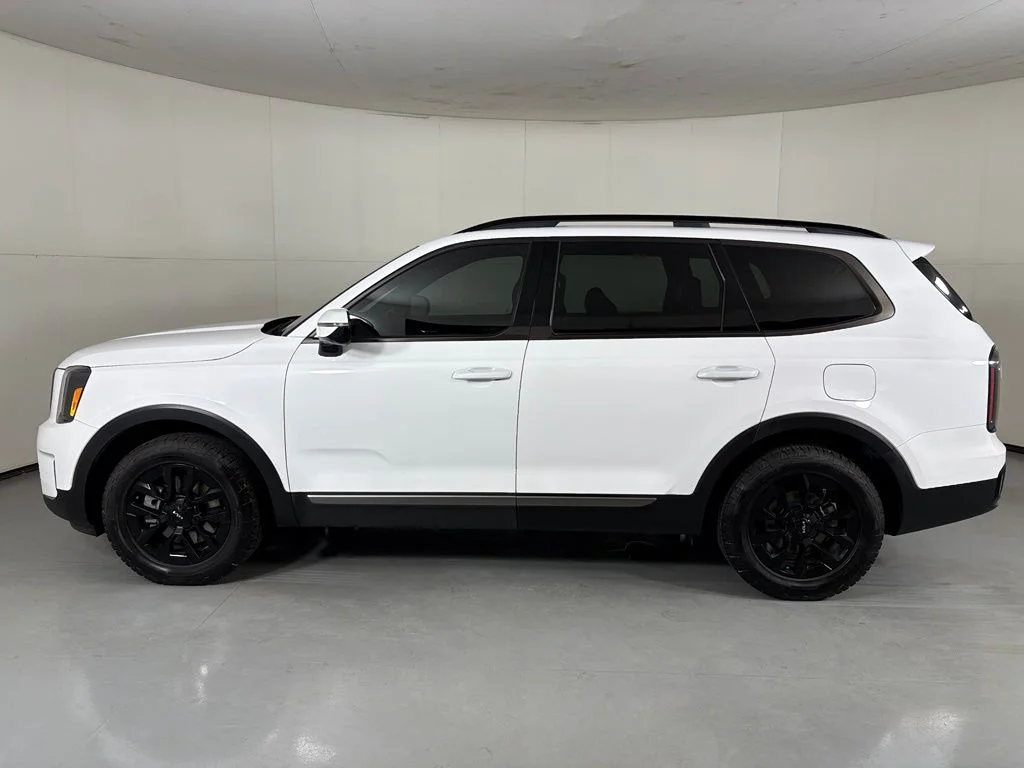 Used 2023 White Kia SX-Prestige X-Pro image 5