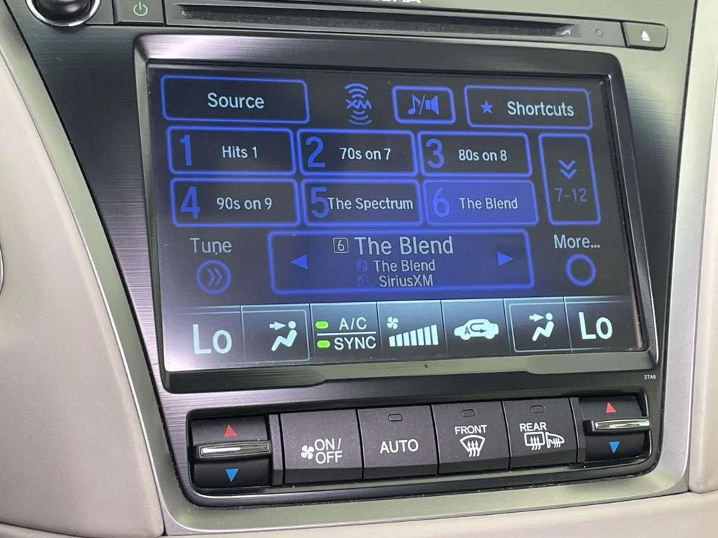 Used 2016 White Acura Base image 23