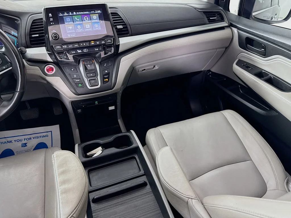 Certified Used 2018 Gray Honda Touring image 31