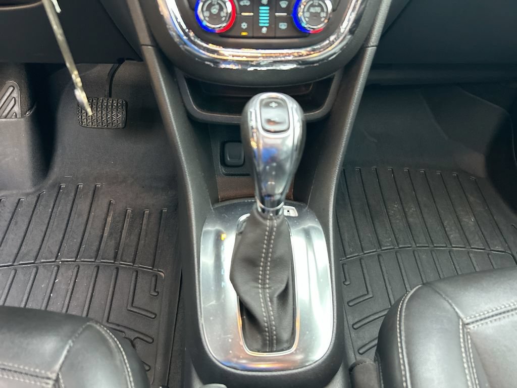 Used 2015 (Includes (BT3) Dark Argent Metallic lower accent color.) Buick Leather image 19