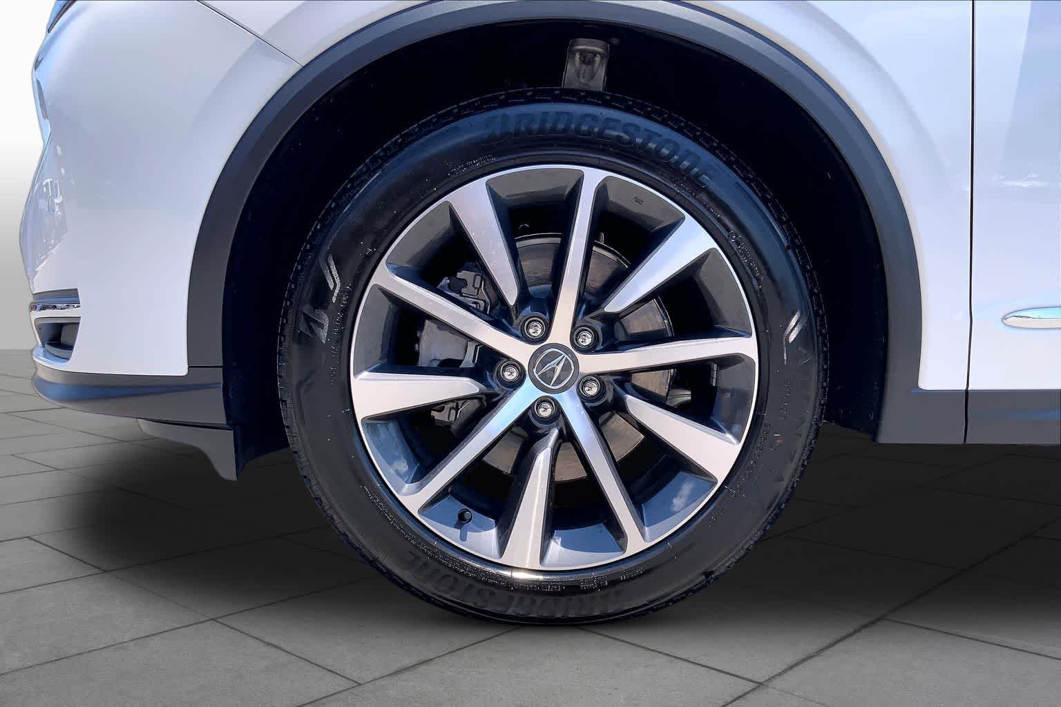 Used 2026 Platinum White Pearl Acura w/Technology Package image 11
